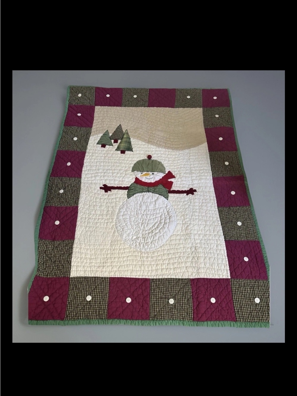 Vintage Snowman Quilt Throw in White, Green & Burgundy